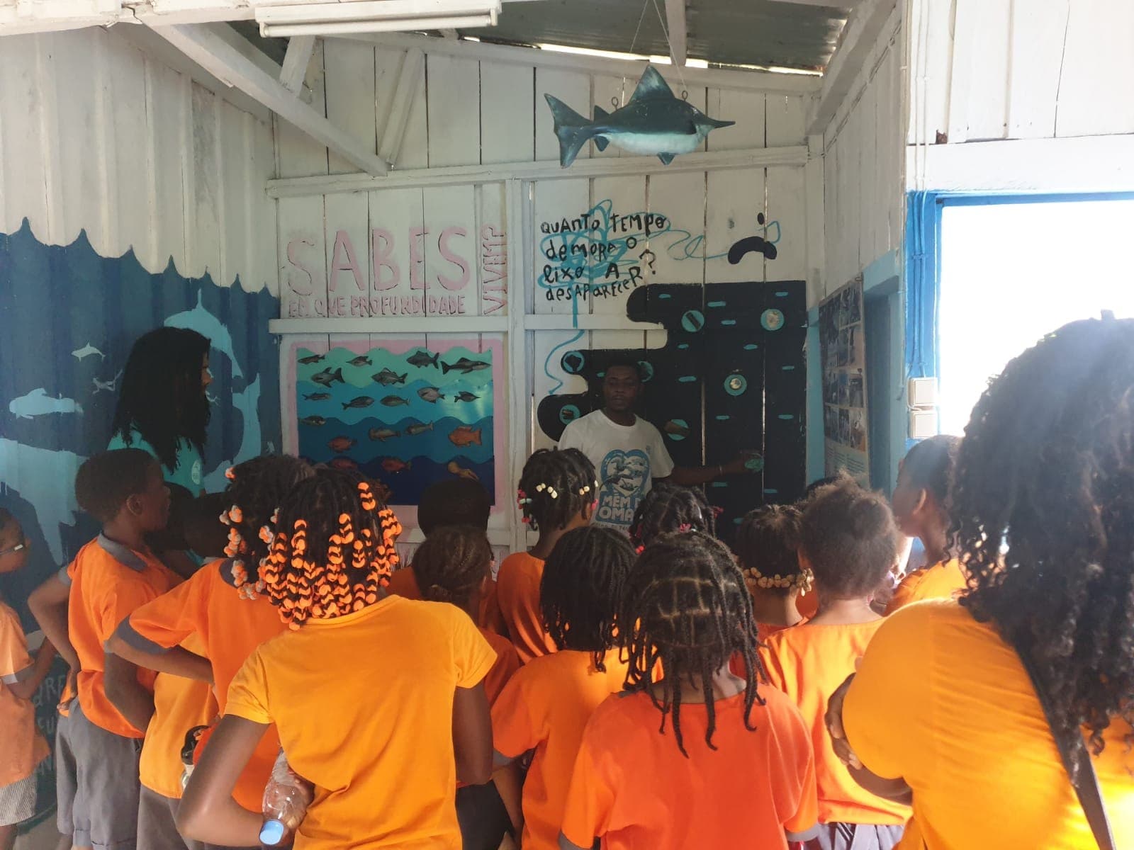 Alunos da EISTP participando numa visita educativa
